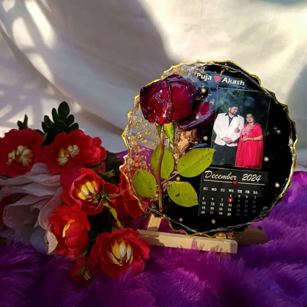 'Because Memories Should Never Fade 💕'Turn your favorite pictures, dried flowers, or wedding ke (1).webp