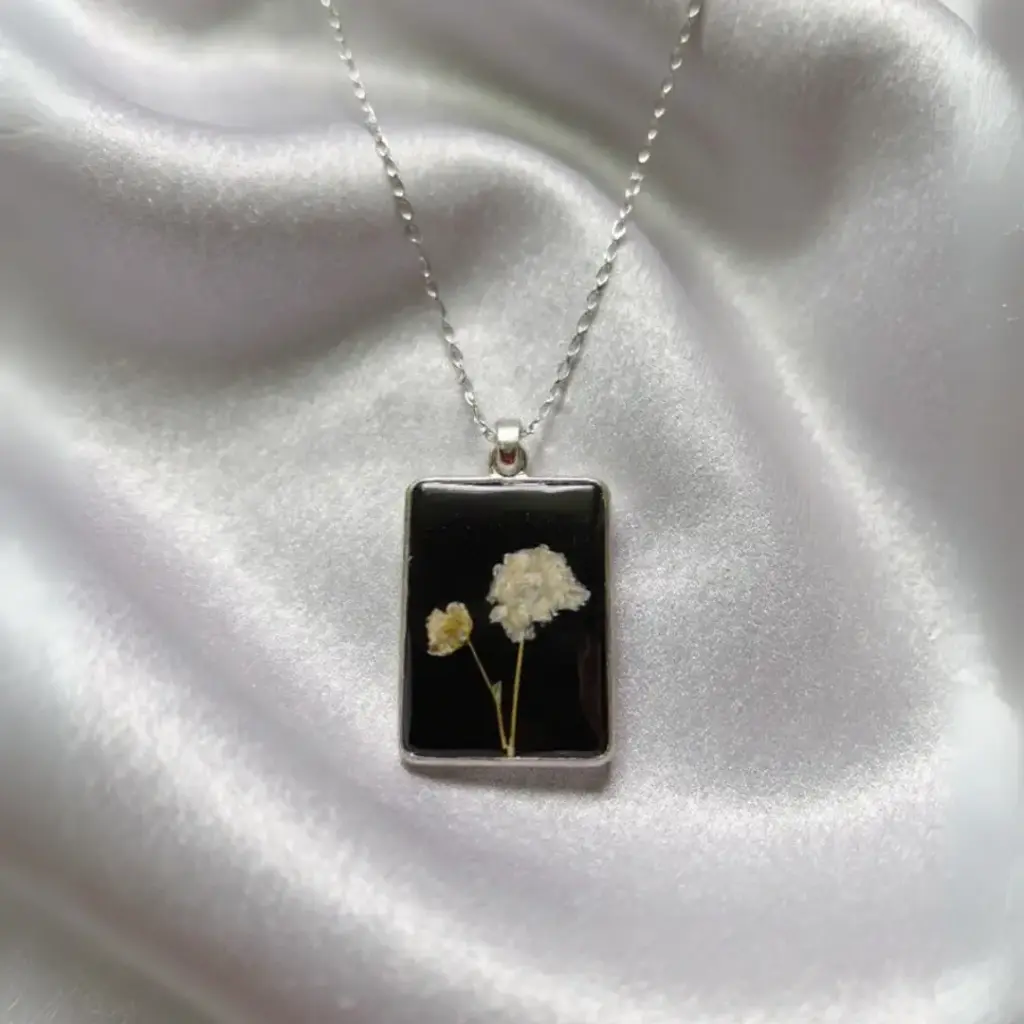 Avira Necklace
