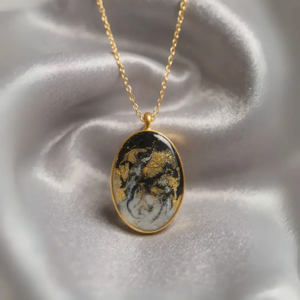 Nox Necklace