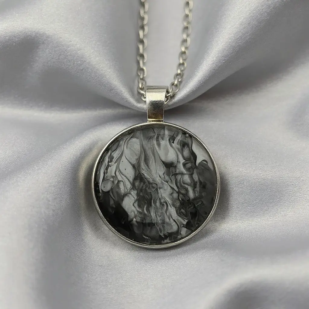 Roxx Necklace