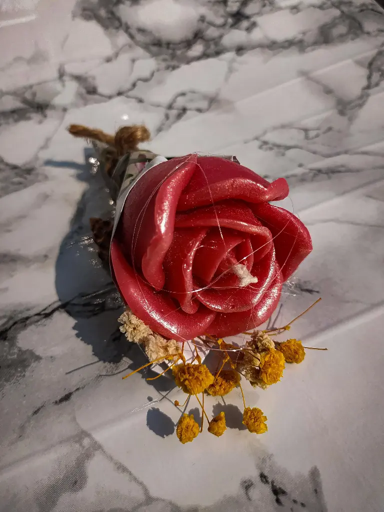 Scented Rose Bouquet Candle 