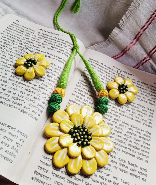 Halud Mukhi Necklace and Earing