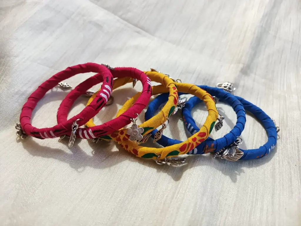 Ranga Churi Set of 6