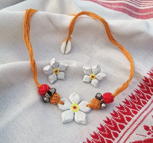 Shiuli Moni Choker Set