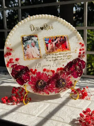 10 Inch Round Resin Frame