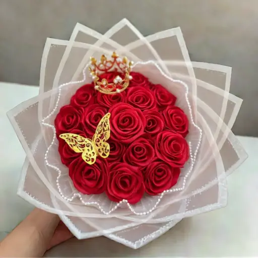 Queen Red Ribbon Rose Bouquet