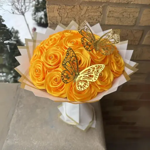 Queen Yellow Ribbon Rose Bouquet