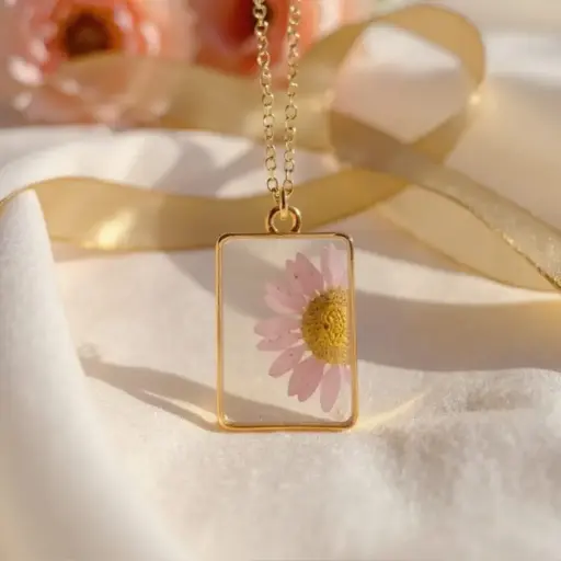 Golden Velra Necklace