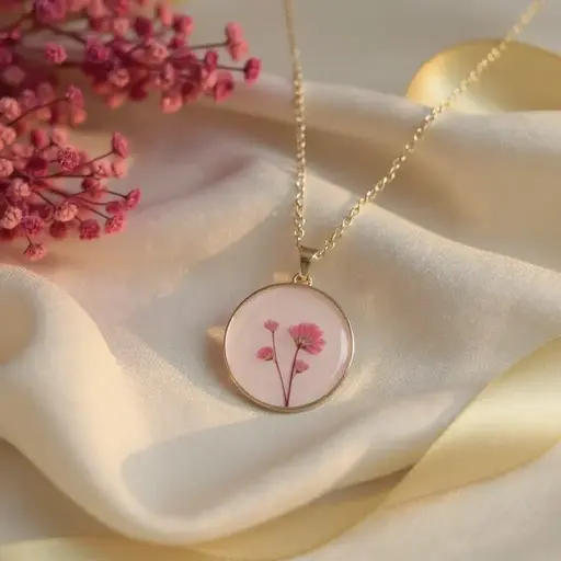 Loréa Necklace