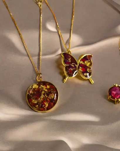 Round Bazel Necklace