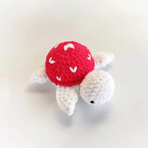 Crochet Love Turtle Plush (19cm)